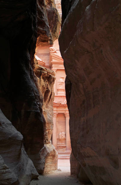 istock A glimpse of the treasury in Petra, Jordan 804675096