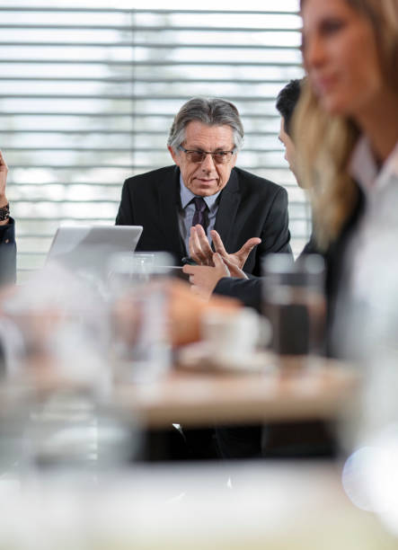 istock Businesspeople Have Meeting In Restaurant 804685732