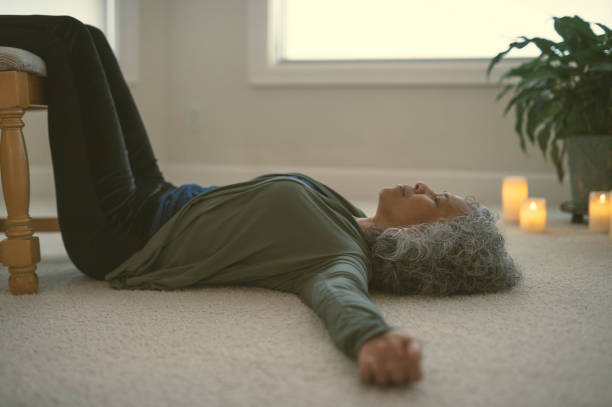 istock Hawaiian woman doing yoga pose inside 804802524
