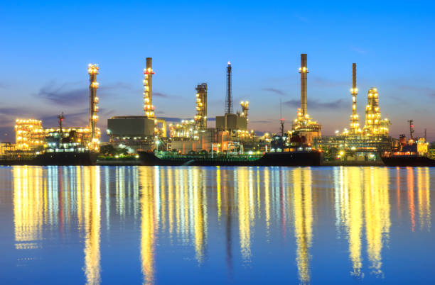 istock Oil refinery along the river at Dusk (Bangkok, Thailand) 804872888