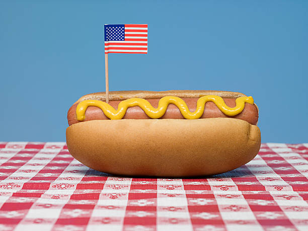 hot dog - american cuisine zdjęcia i obrazy z banku zdjęć