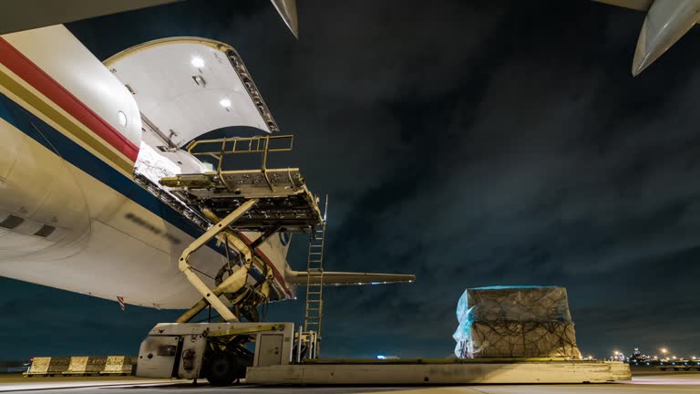 Plane Loading 540+ Cargo Plane Unloading Stock Videos and Royalty-Free Footage - iStock