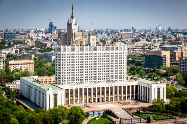 ロシアのホワイトハウス上空表示モスクワ ロシア - moscow russia ストックフォトと画像