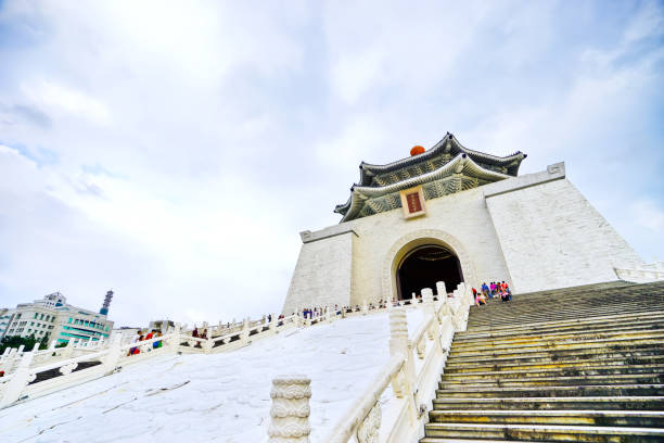 台北でチェンマイ中正記念堂 - national chiang kai shek memorial hall ストックフォトと画像