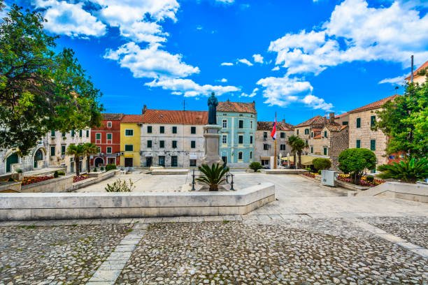 istock Old town square Makarska. 805681770
