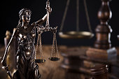justiz-konzept.jpg?b=1&s=170x170&k=20&c=s3X-hzJkpcMz4WvY-s1sFQX0_2mZAR-BBHEt9yu9RxI=