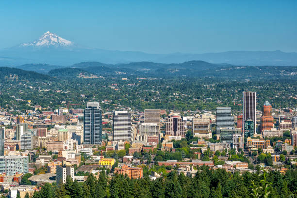 istock Downtown Portland, Oregon 806065092