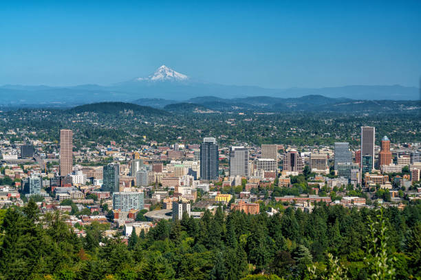 istock Downtown Portland, Oregon 806065174