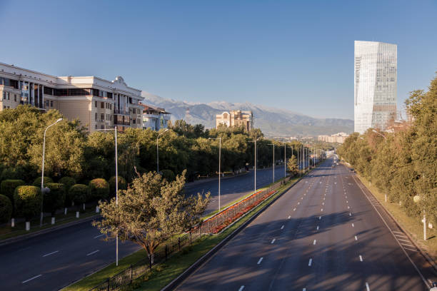 istock City landscape, carriageway 806136748