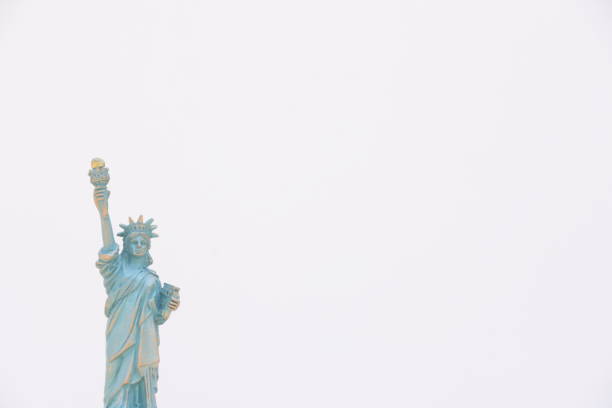 istock Statues of Liberty on a white background 806223786