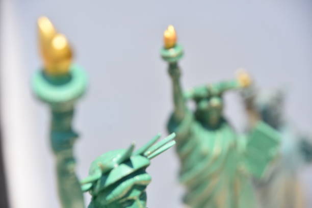 istock Statues of Liberty on a white background 806230878