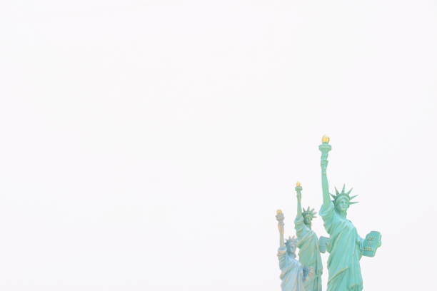 istock Statues of Liberty on a white background 806233458