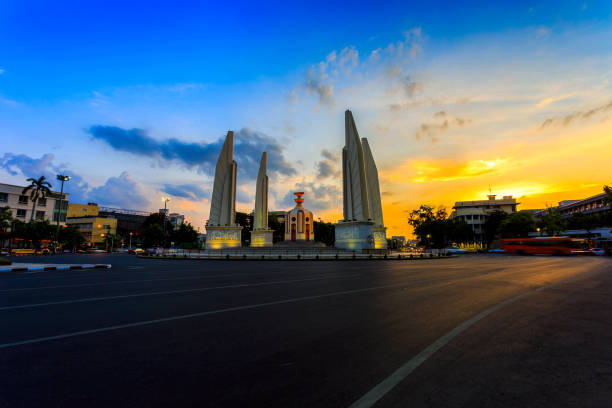istock Moment of Democracy monument at Dusk (Bangkok, Thailand) 806414868