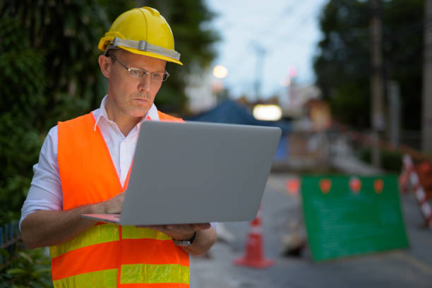 istock Portrait of mature man construction worker at the construction site 806667430