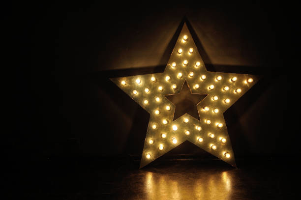 istock Big star of light bulbs 806701196