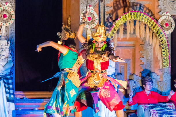 bali dancers performing ramayana ballet at royal palace, ubud, bali - traditional dancing ballet dancing classical style imagens e fotografias de stock