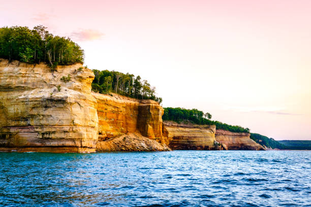 istock Pictured Rocks National Lakeshore 806931052
