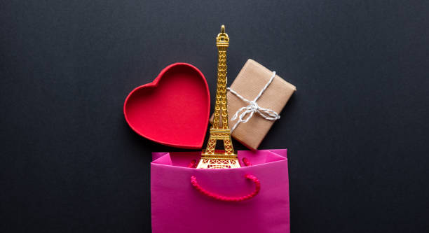 istock gift, box, souvenir and shopping bag 807101638