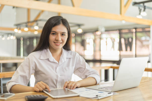 istock Business people working with teblet 807157732
