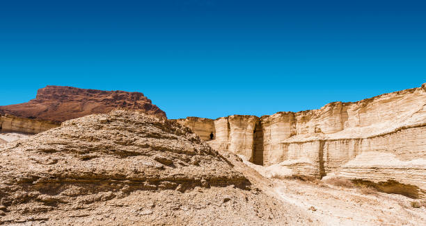 ストーン砂漠のイズラエル - echo canyon ストックフォトと画像