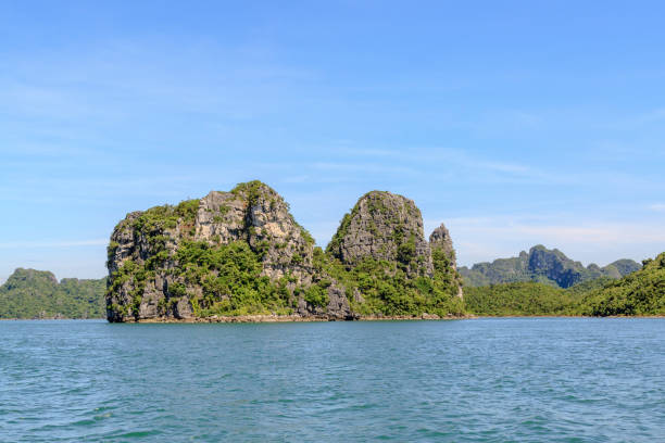 istock Island on Ha Long bay 807235664