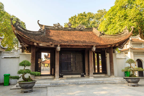 istock Vietnamese temple at Bac Ninh province 807276560