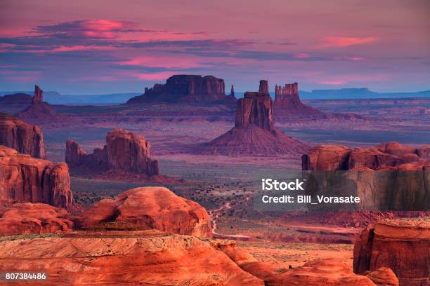 Hunts Mesa Navajo Tribal Majesty Place Near Monument Valley Arizona Usa Stock Photo - Download Image Now