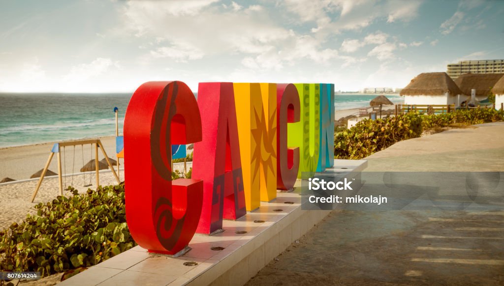 Bunte Zeichen von Cancun in Mexiko - Lizenzfrei Cancun Stock-Foto