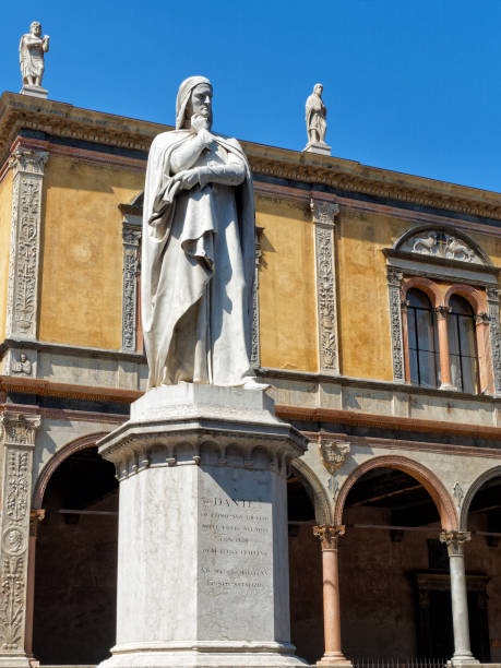 istock Dante Alighieri monument in Verona Italy 807770662
