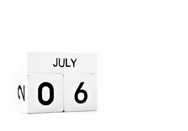 istock july 6 wooden white calendar i 808003620