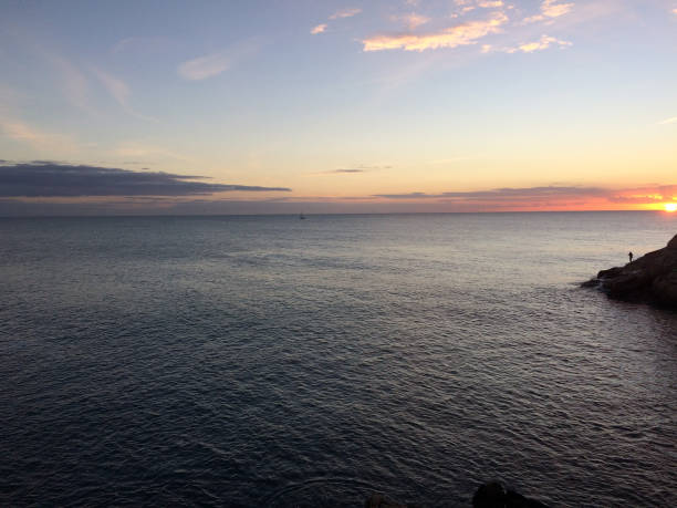 istock Sunset fishing party 808073174