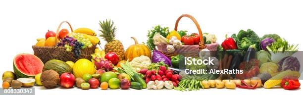 Frutas Y Verduras Fondo Foto de stock y más banco de imágenes de Fruta - Fruta, Vegetal, Cesta