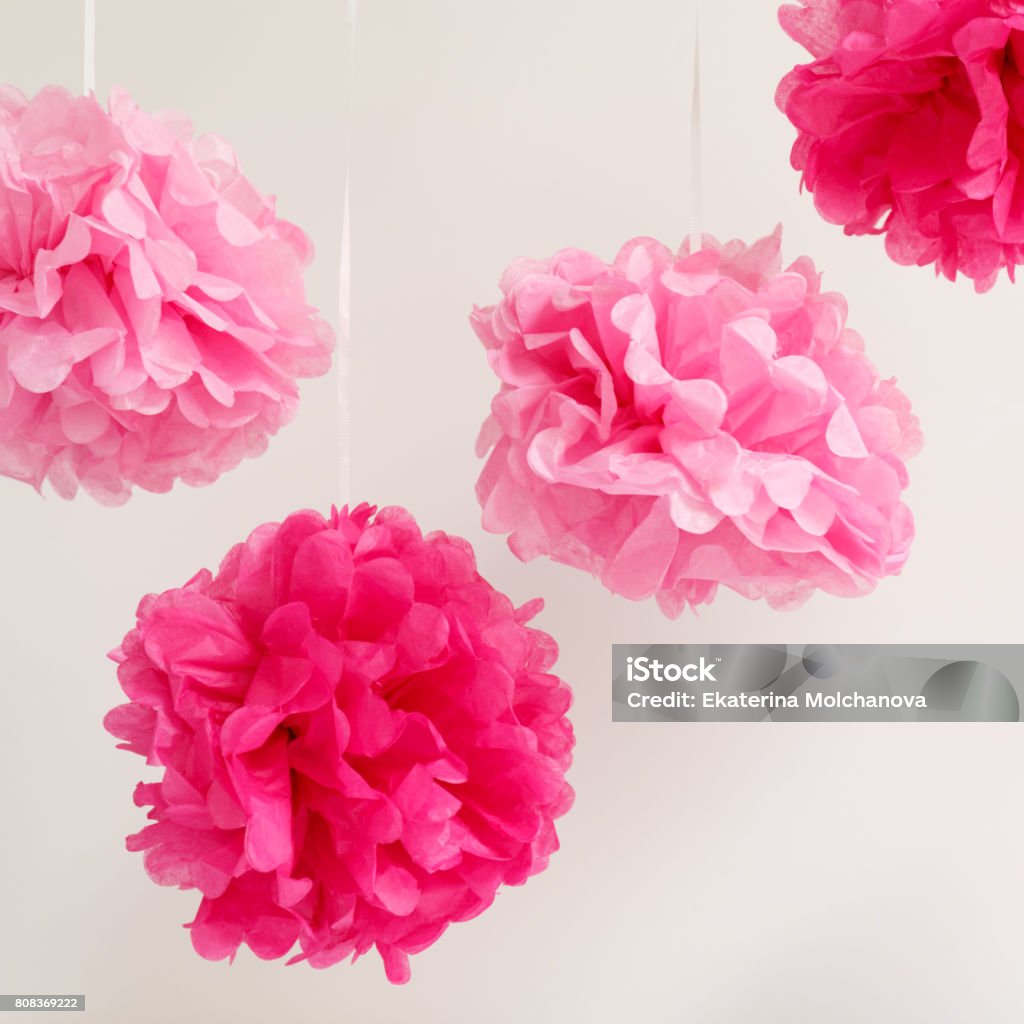 Fiesta De Flores De Papel En El Baby Shower De Niña Concepto De Celebración De Ducha De Bebé Foto de stock y más banco de imágenes de Acontecimiento - iStock Fiesta De Flores De Papel En El Baby Shower De Niña Concepto De Celebración De Ducha De Bebé Foto de stock y más banco de imágenes de Acontecimiento - iStock