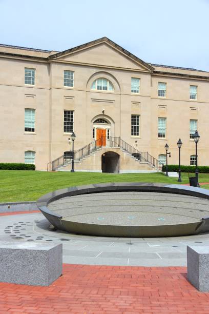 istock Court of Appeals 808407154