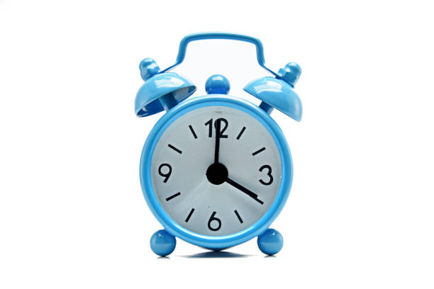 синий будильник - daylight savings стоковые фото и изображения