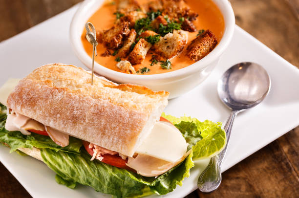 soup and sandwich - sandwich delicatessen bread cheese imagens e fotografias de stock