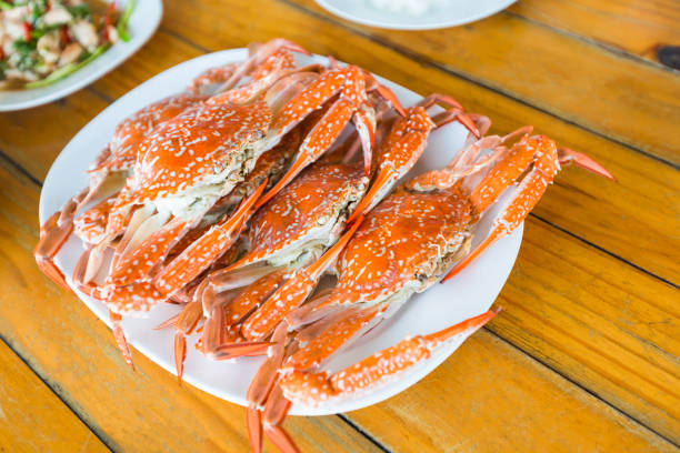 istock Steamed blue swimming crab dish 808725004