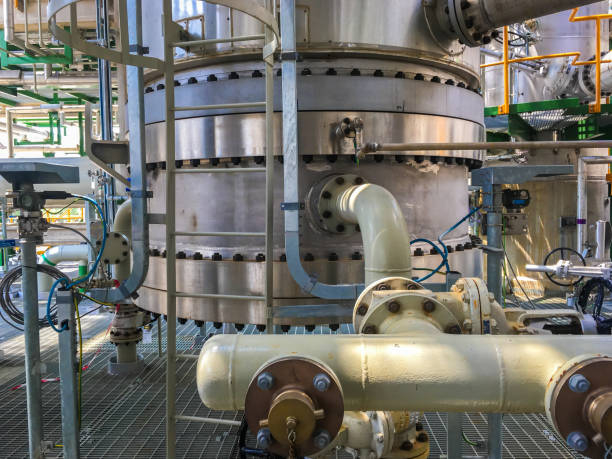 istock Oil petroleum plant 808785310