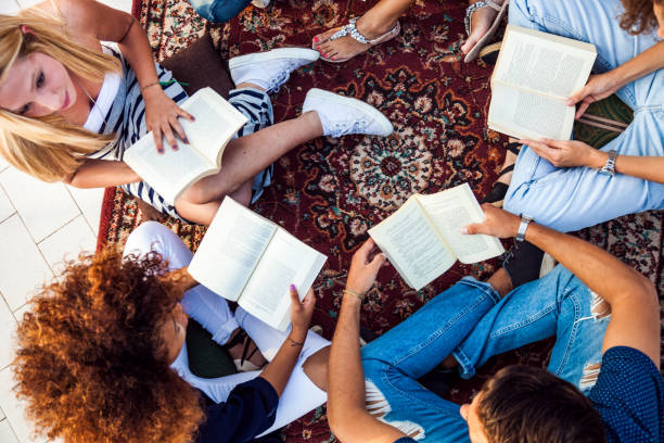 istock Public books reading with friends 808834468
