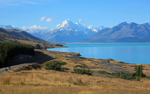 istock Road on Pukaki Lake 809723438