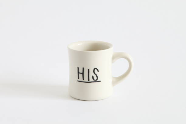 istock White mug for couple : HIS 810072136