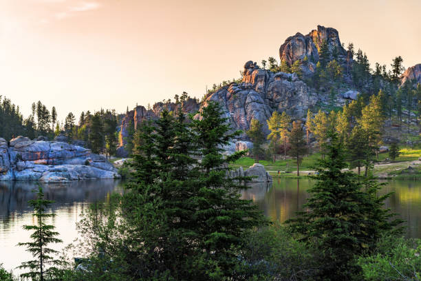 Lake Sylvan (Explored II) Lake Sylvan, Custer State Park, South Dakota south dakota stock pictures, royalty-free photos & images