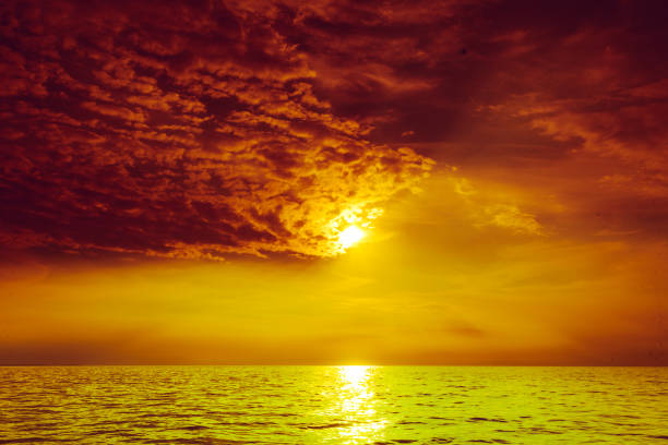 istock Beautiful sunset on the ocean sea 810494082