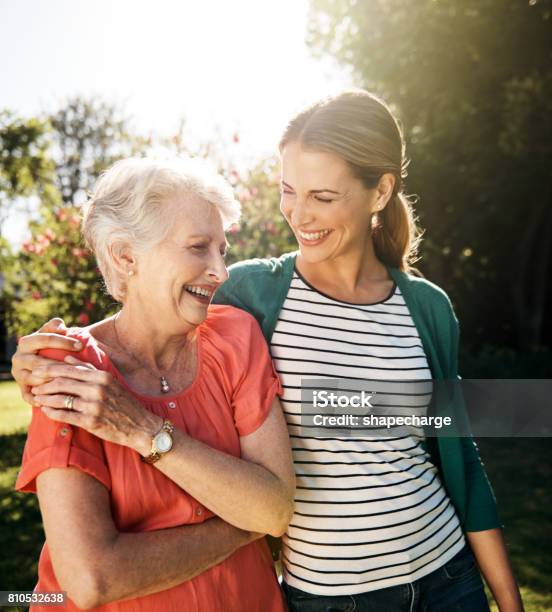 That Mother Daughter Bondthe Gift That Keeps On Giving - Fotografias de stock e mais imagens de Terceira idade