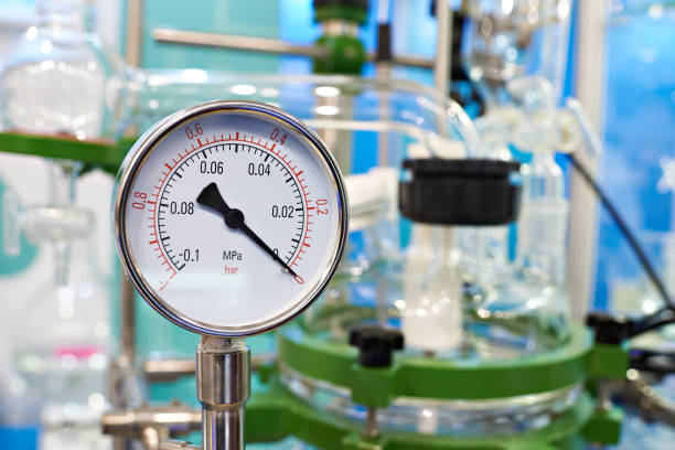 istock Manometer pressure gauge 810571134