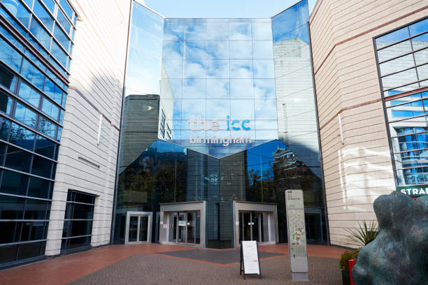 birmingham, uk - 6. november 2016: außenbereich der birmingham international convention centre - international convention center stock-fotos und bilder