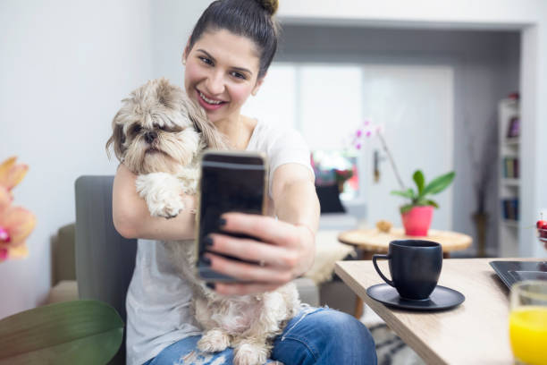 istock Morning coffee with best friend 810599776