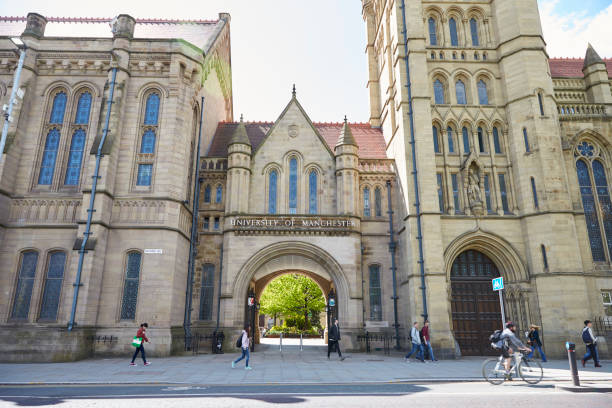 曼徹斯特，英國-2017 年 5 月 4 日： 曼徹斯特大學的學院建築 - manchester 個照片及圖片檔