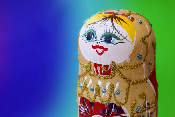 nidification poupées russes - perestroika photos et images de collection
