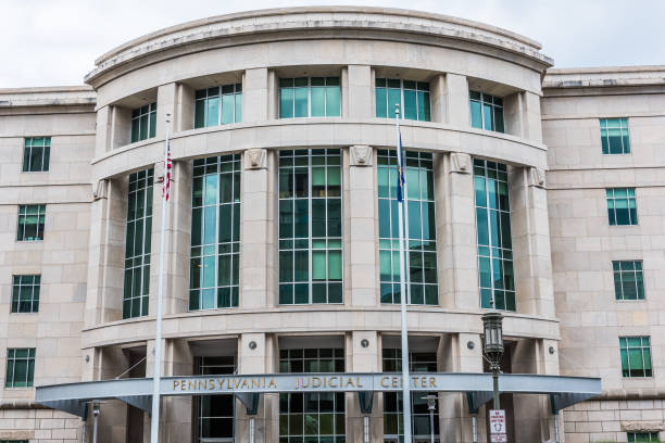 pennsylvania judicial center building in capital city exterior - british empire imagens e fotografias de stock